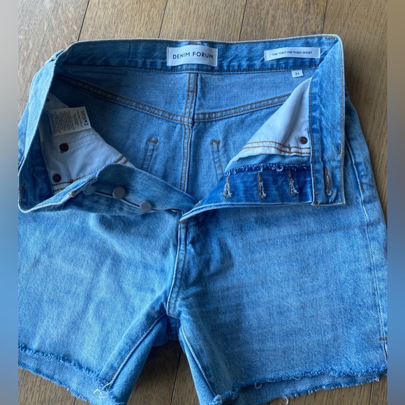 Denim Forum Yoko Mid Thigh Short 26 - Picture 3 of 3